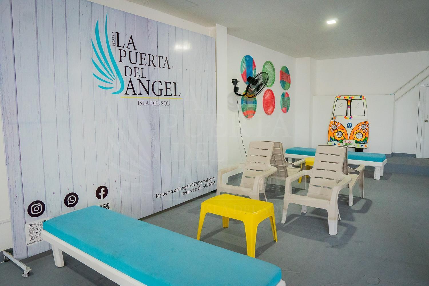 Hotel La Puerta Del Angel Isla Girardot Exterior foto