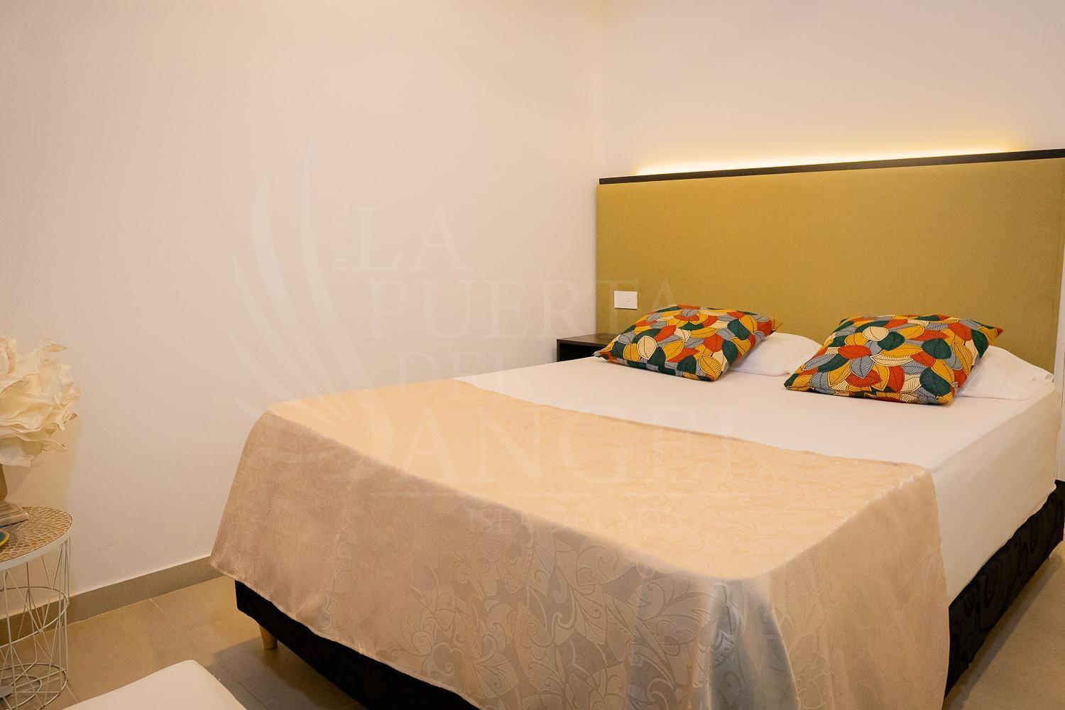 Hotel La Puerta Del Angel Isla Girardot Exterior foto